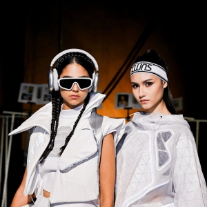 �����λ���������ϡ�2026�й�����ʱװ�ܣ�������־Ը����ļ!