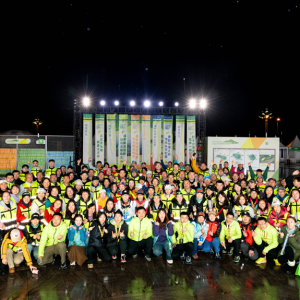 ������+ס��+��ʳ+֤��+����+��װ+����Ʒ��2026��ɽɳ����Ů�峬��ԽҰ��־Ը����ļ