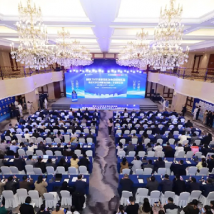 ��ͨ��У��ѧ�������ྺ�����������ڵ�����У��ѧ�������봴���˲������������״η���